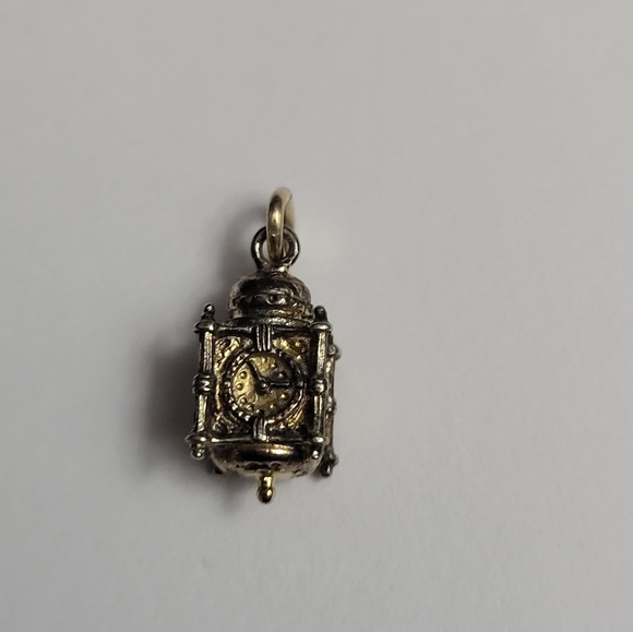 Marshall Fields  14k vintage clock charm - Picture 4 of 5
